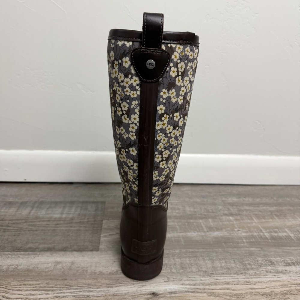 UGG Reignfall Liberty Tall Rain Boots, Floral Pattern-size 8 like NEW🔥 - Picture 4 of 11